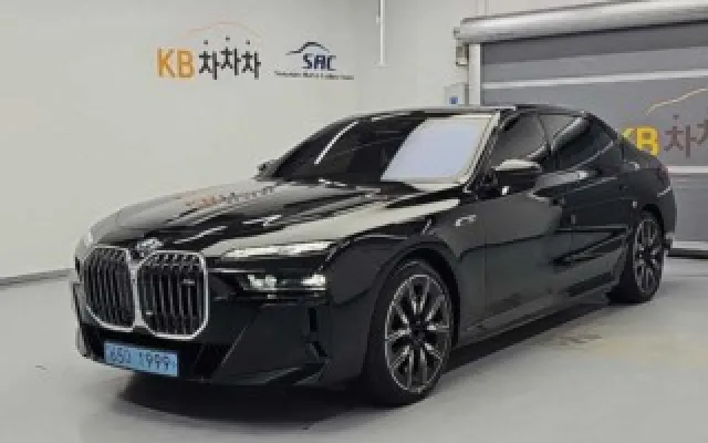 수원중고차경매사이트 BMW i7 M70 xDrive 매물 사진 12 - 2023/12 71,639km